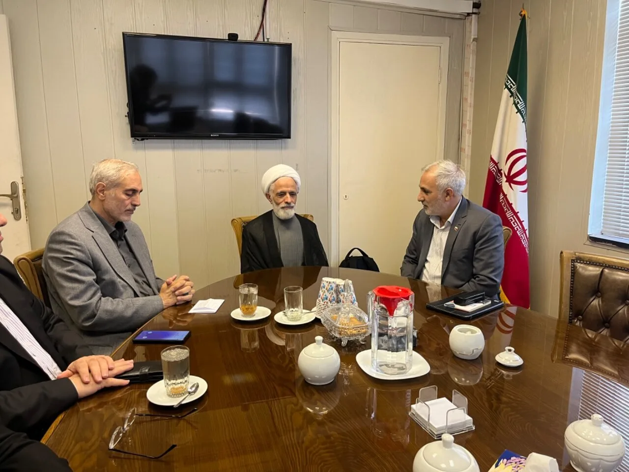 تلاش مجلس برای حذف شرکت‌های پیمانکاری و قرارداد مستقیم نیروهای شرکتی