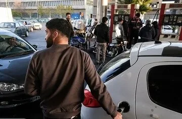 اعتراض به طرح قطع سهمیه بنزین خودروهای مدل ۸۵ و قدیمیتر