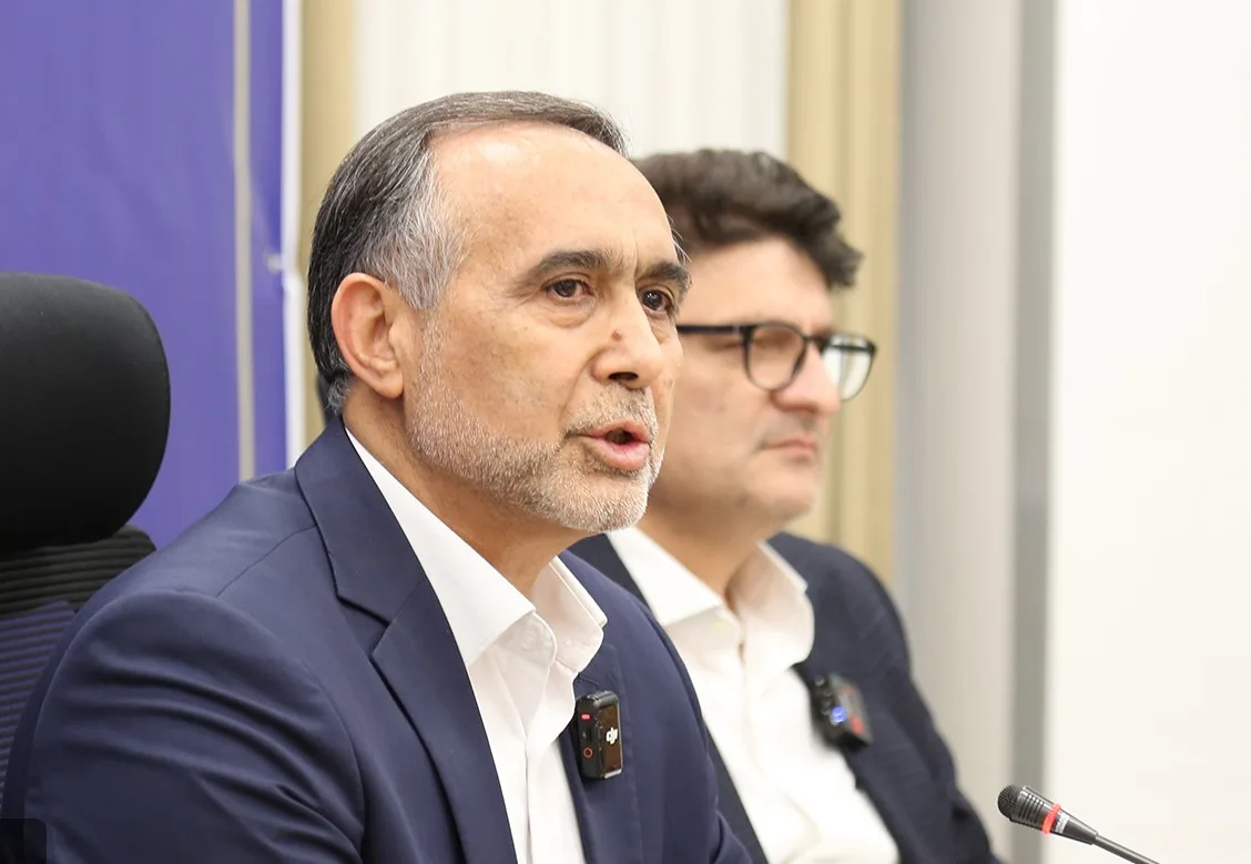 خونخواهی رهبر شهید نباید به یک پرونده حقوقی یا کیفری تقلیل یابد