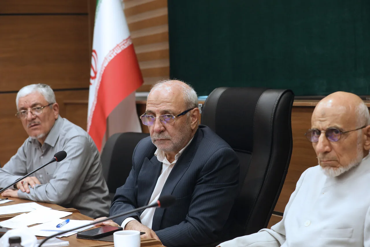 تولید گوشی بومی باید از سخت‌افزار تا سیستم‌عامل و نرم‌افزار را دربرگیرد