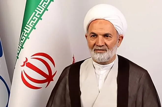 برخی افراد در دولت زمینه نفوذ آشکار را فراهم می‌کنند