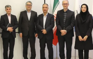 بازدید معاون توسعه مدیریت و منابع بانک مرکزی از شرکت فرانگر بازدید معاون توسعه مدیریت و منابع بانک مرکزی از شرکت فرانگر